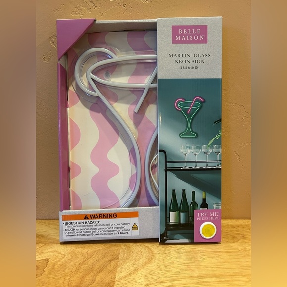 Belle Maison LED Hanging Martini Glass Neon Wall Light. Brand New In Box. - Picture 3 of 6